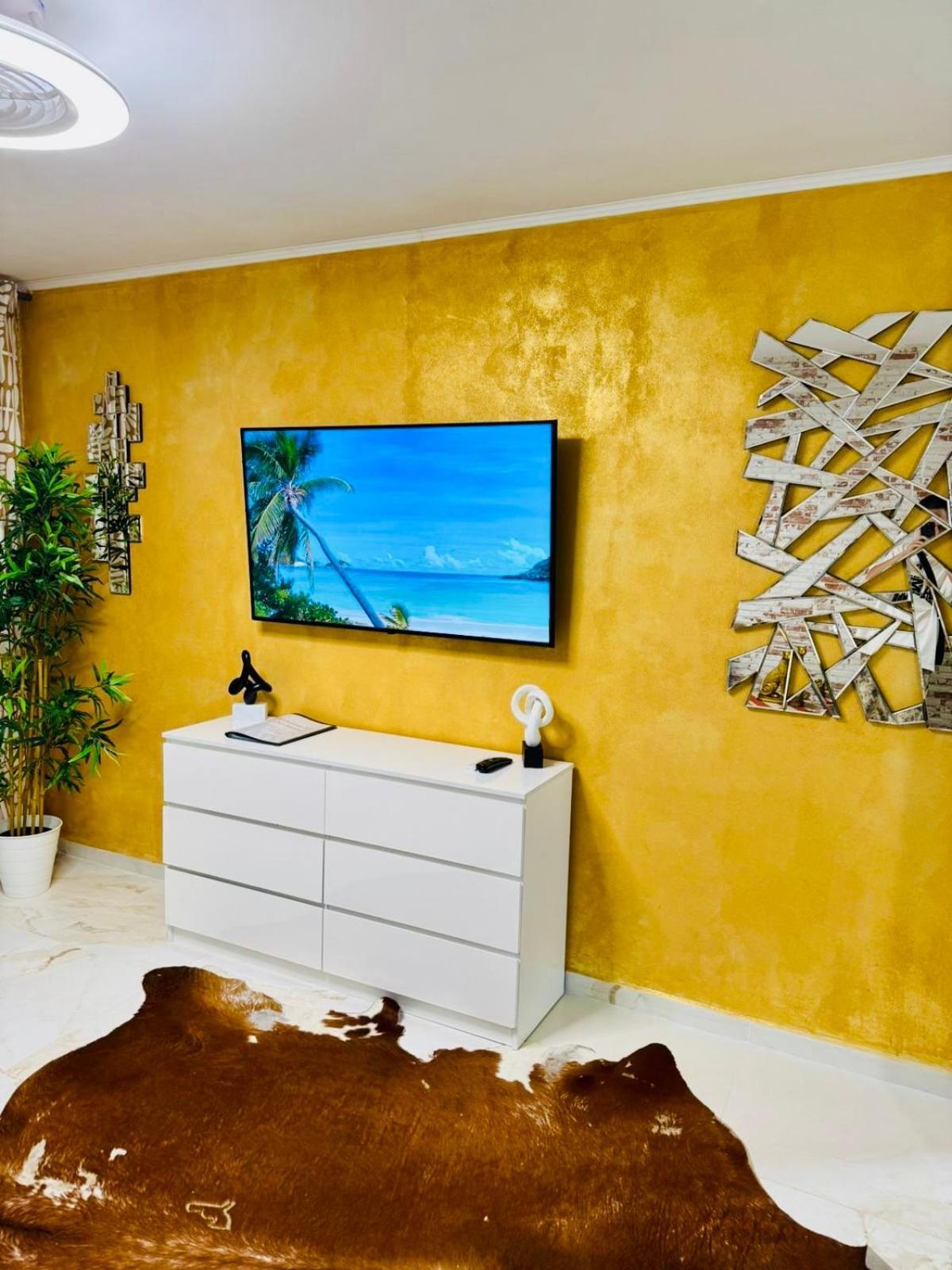 Apartment With Terrace And Pool, Los Cristianos Los Cristianos (Tenerife) Esterno foto