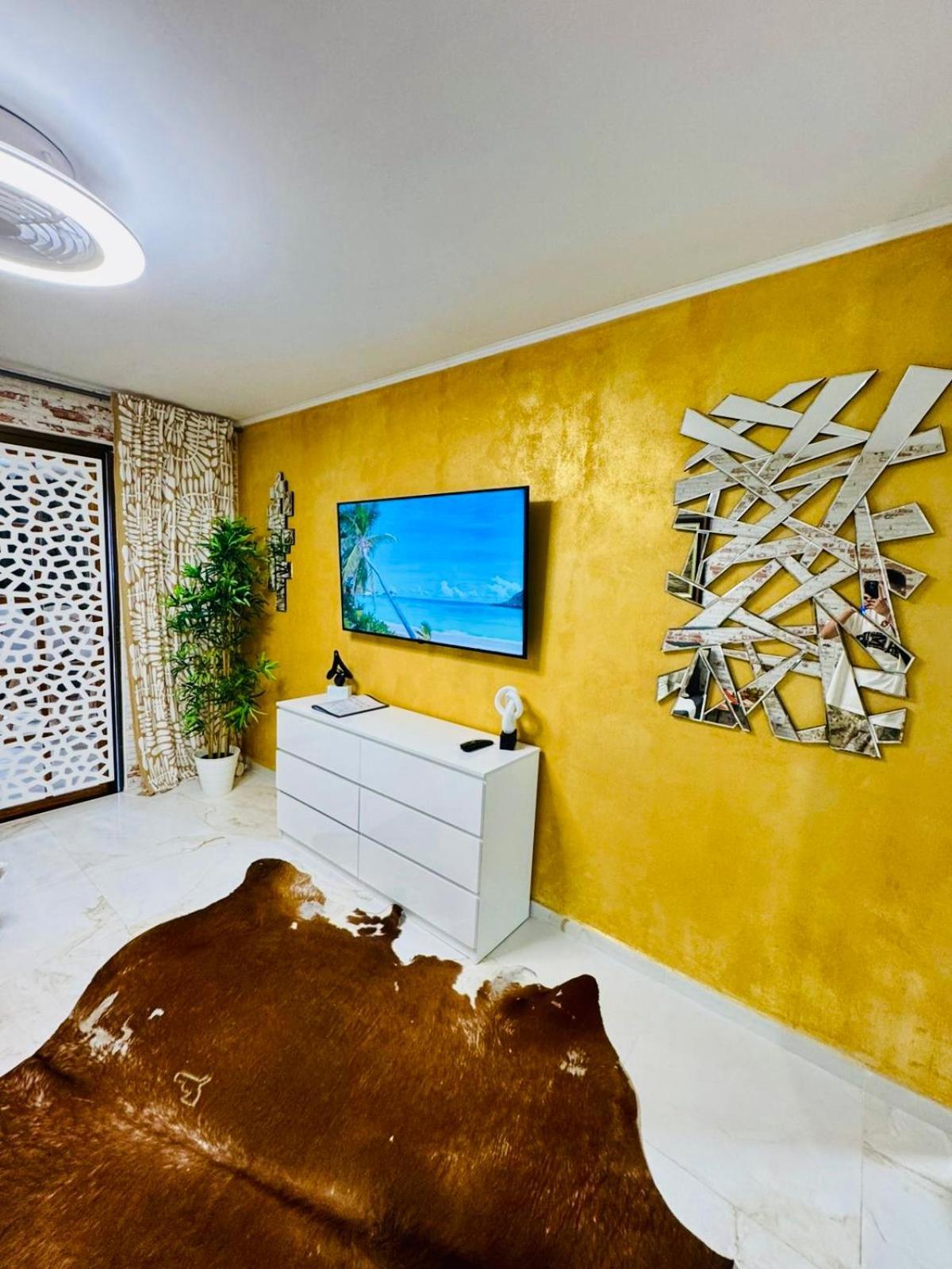 Apartment With Terrace And Pool, Los Cristianos Los Cristianos (Tenerife) Esterno foto